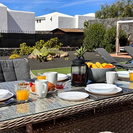 Amura Villa *