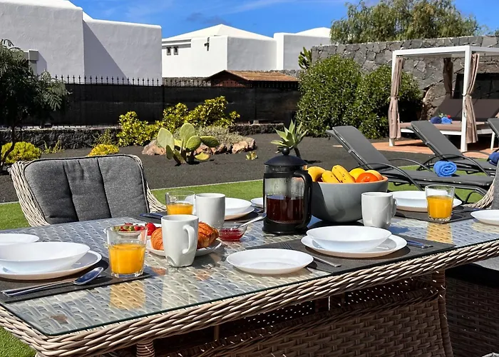Amura Villa *
